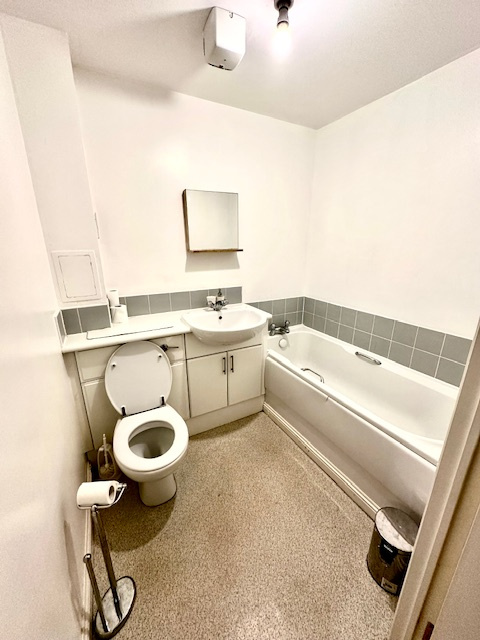 Additional image 10 of 2 Bed Flat, Wallace Street, G5, N1 7GU