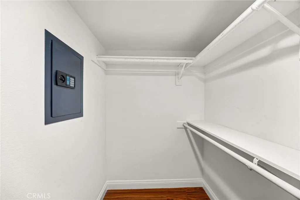 Additional image 34 of 3751 Prestwick Dr, Los Angeles, CA 90027