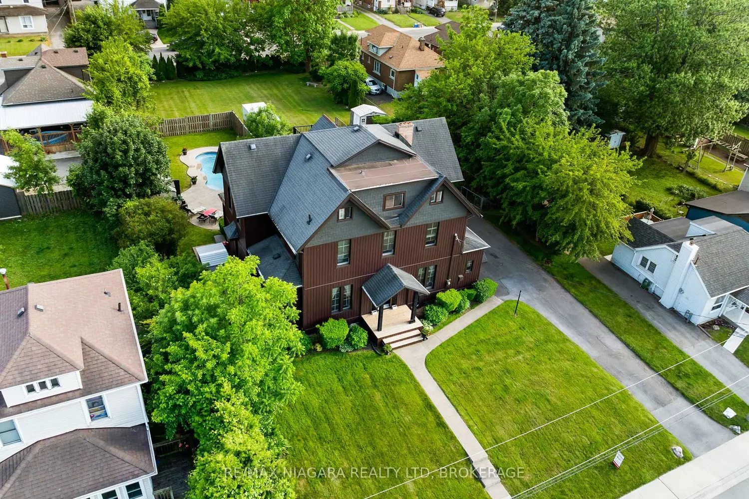 Additional image 17 of 5368 Menzie Street