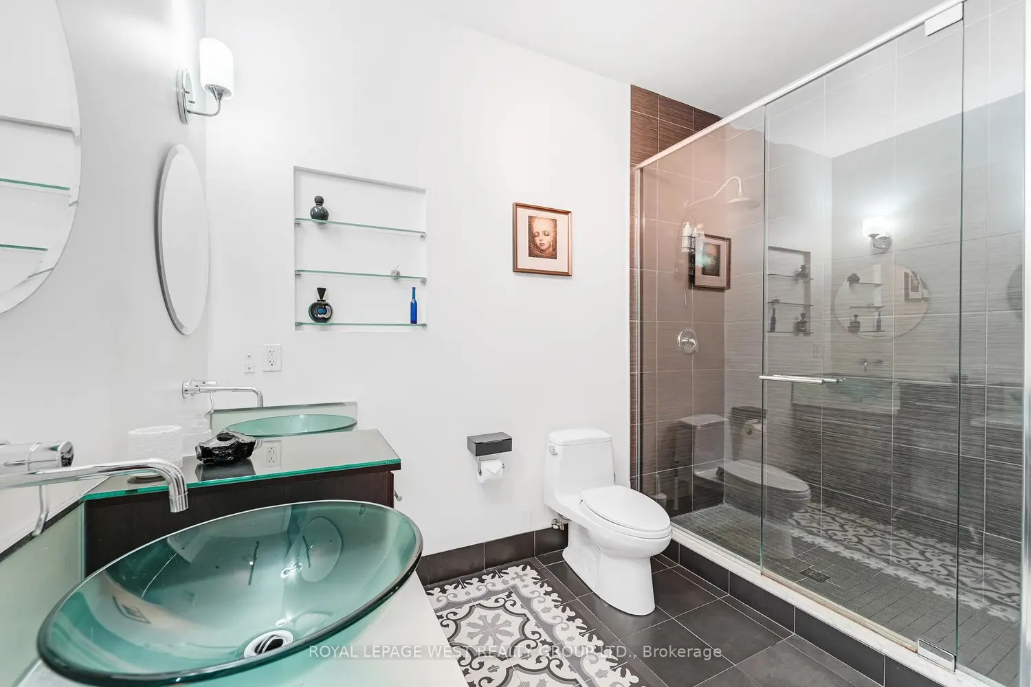 Additional image 17 of 90 Sumach Street #416