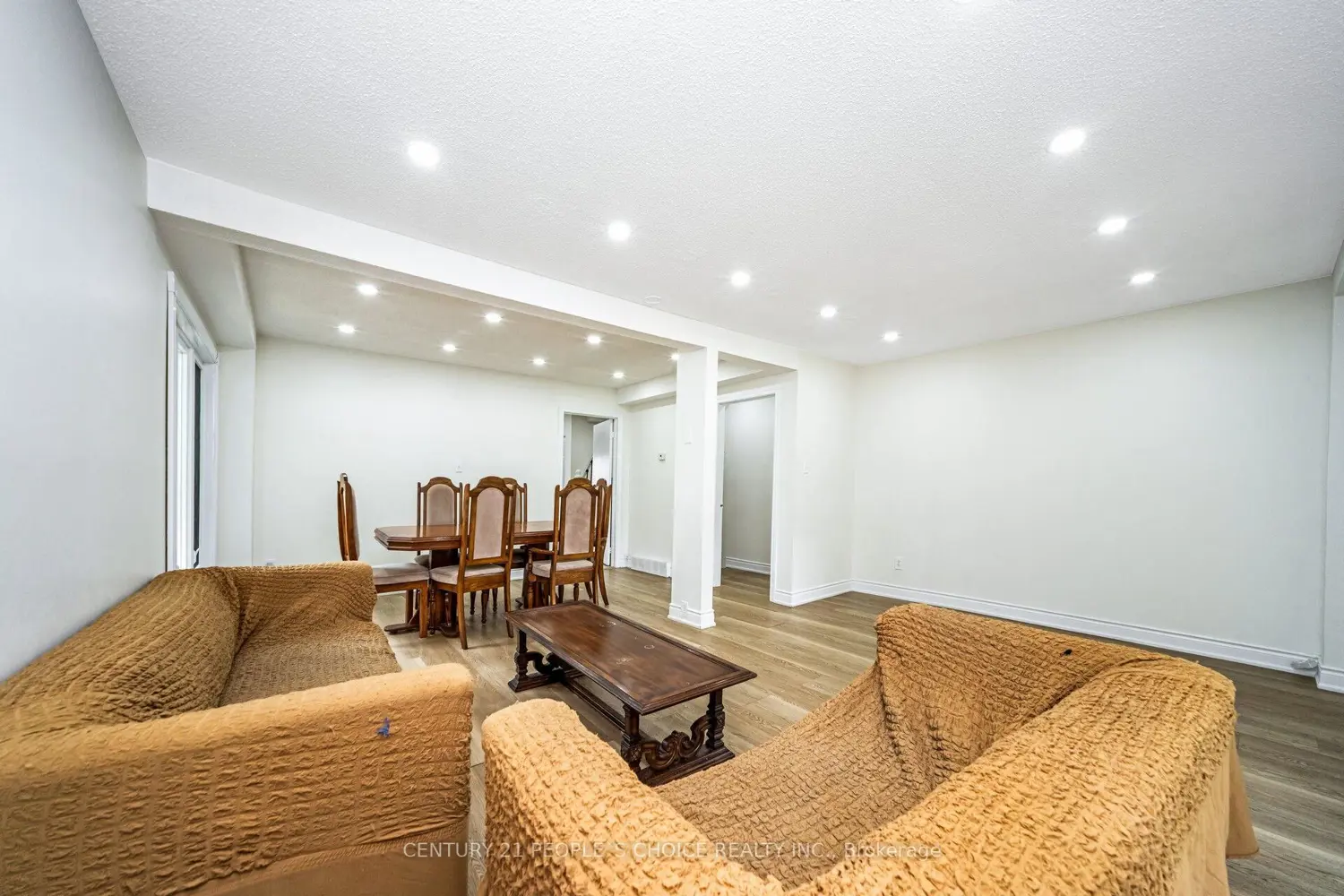 Additional image 9 of 106 Queensdale Crescent