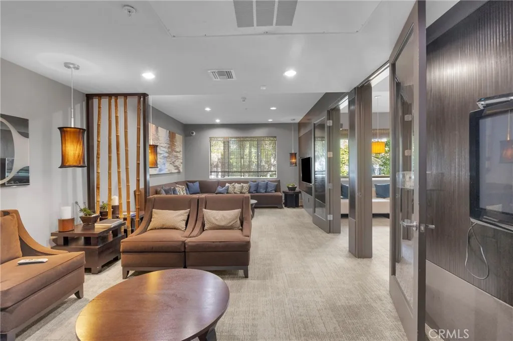 Additional image 99 of 300 E 4th St Unit 115, Long Beach, CA 90802