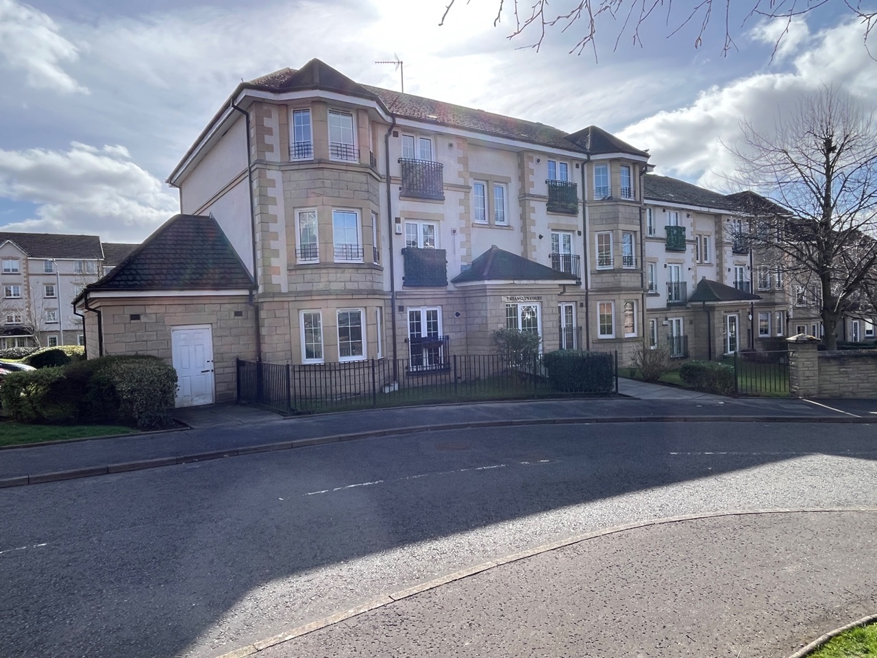 2 Bed Flat, Branklyn Court, G13, N1 7GU
