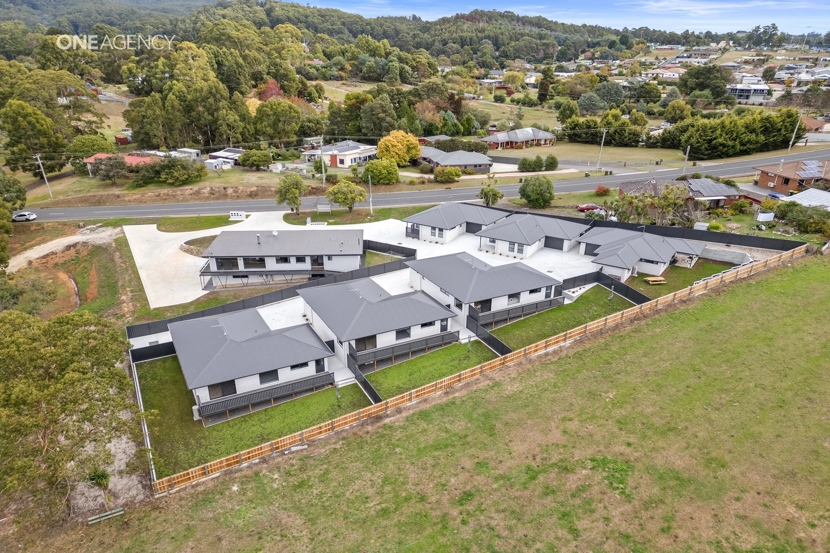 Additional image 29 of 4 & 5/143 South Road, Penguin TAS 7316