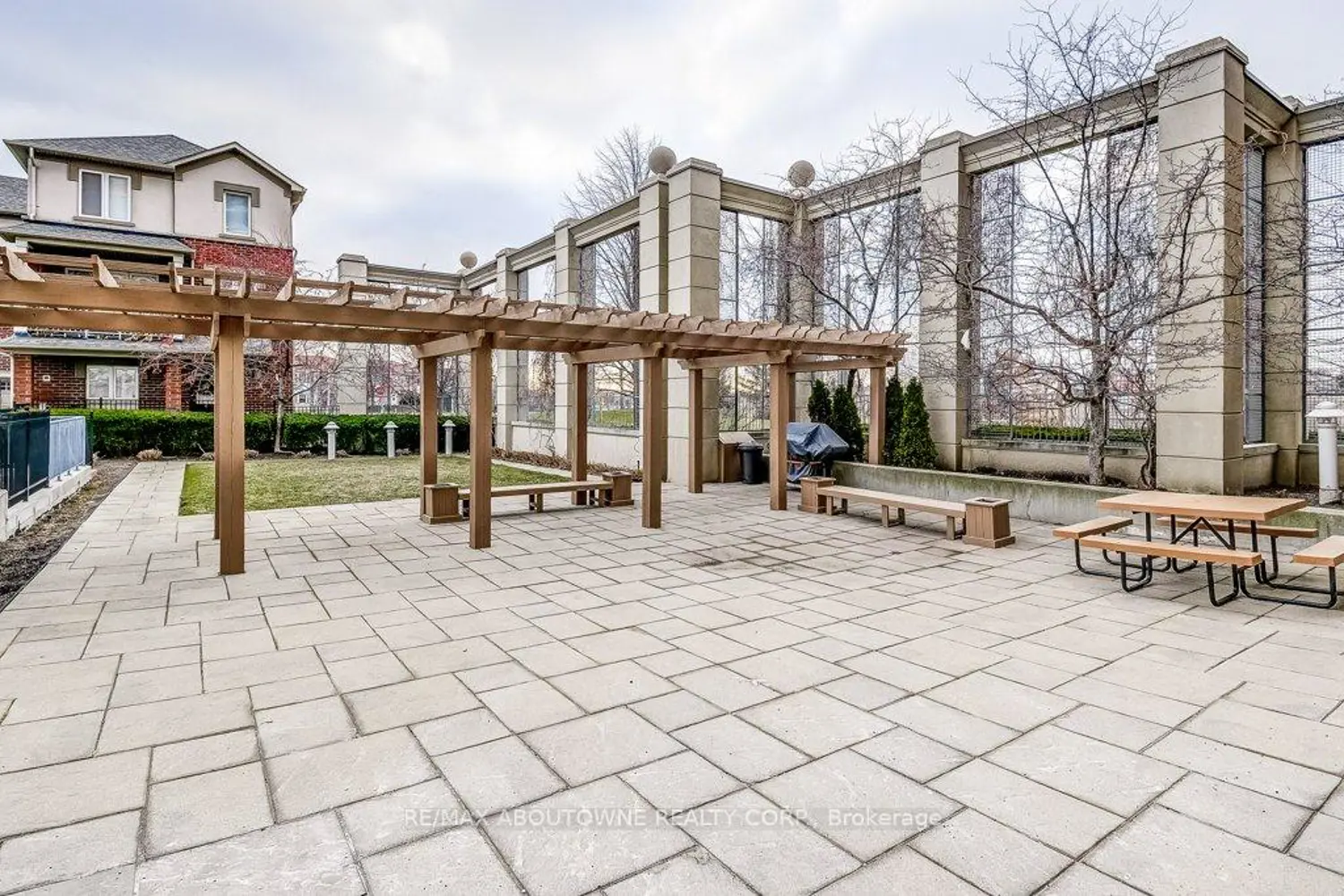 Additional image 19 of 2325 Central Park Drive 405