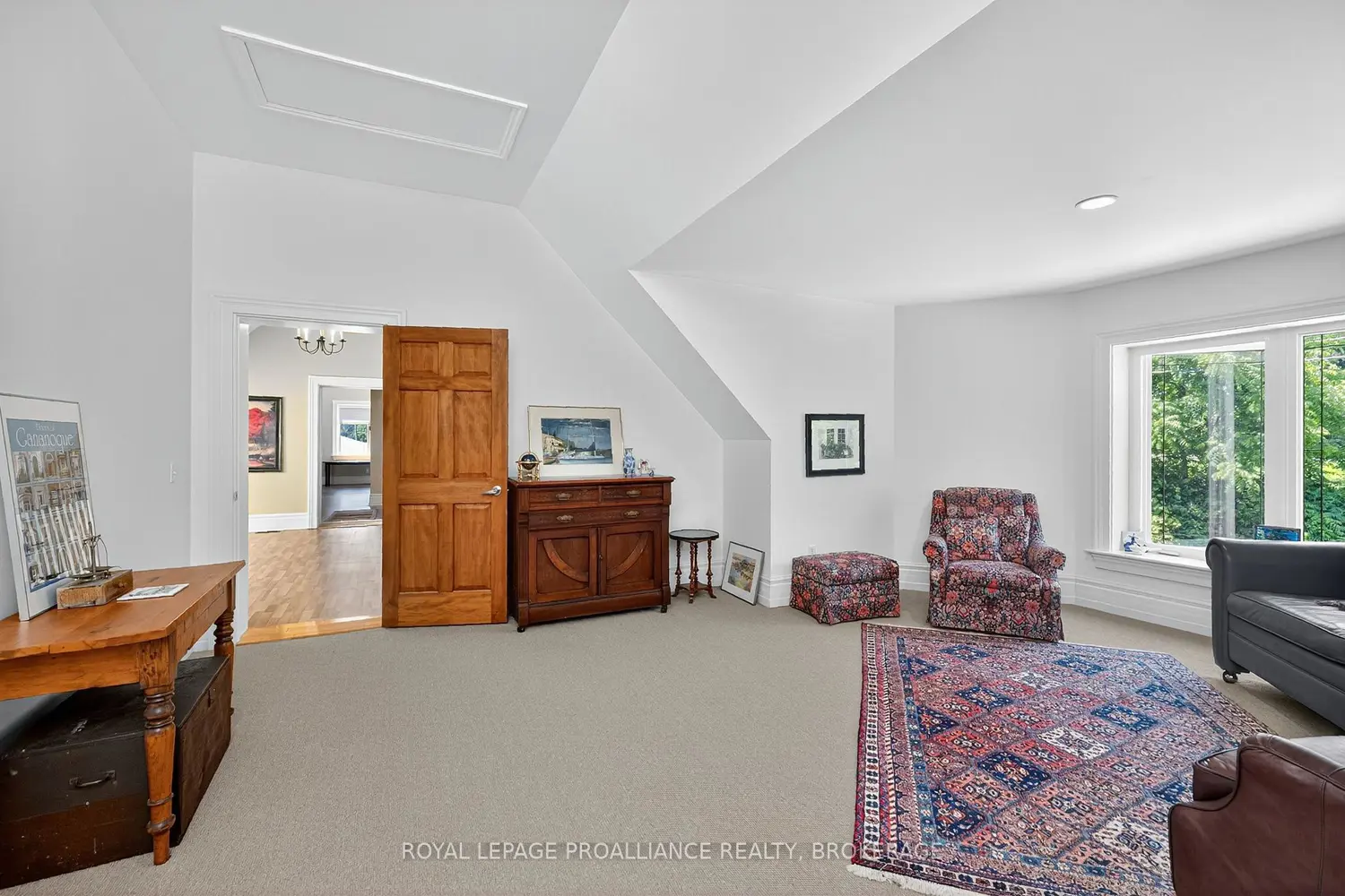 Additional image 14 of 147 1000 Island Parkway