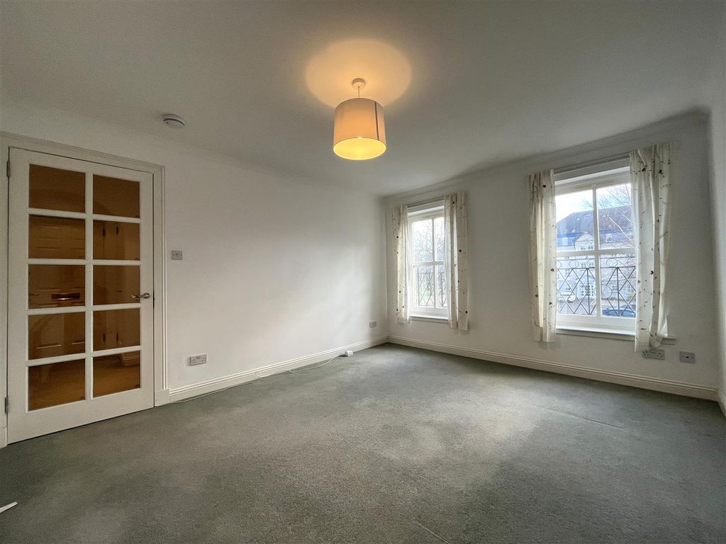 Additional image 2 of 2 bed flat to rentSouth Inch Court, Perth PH2