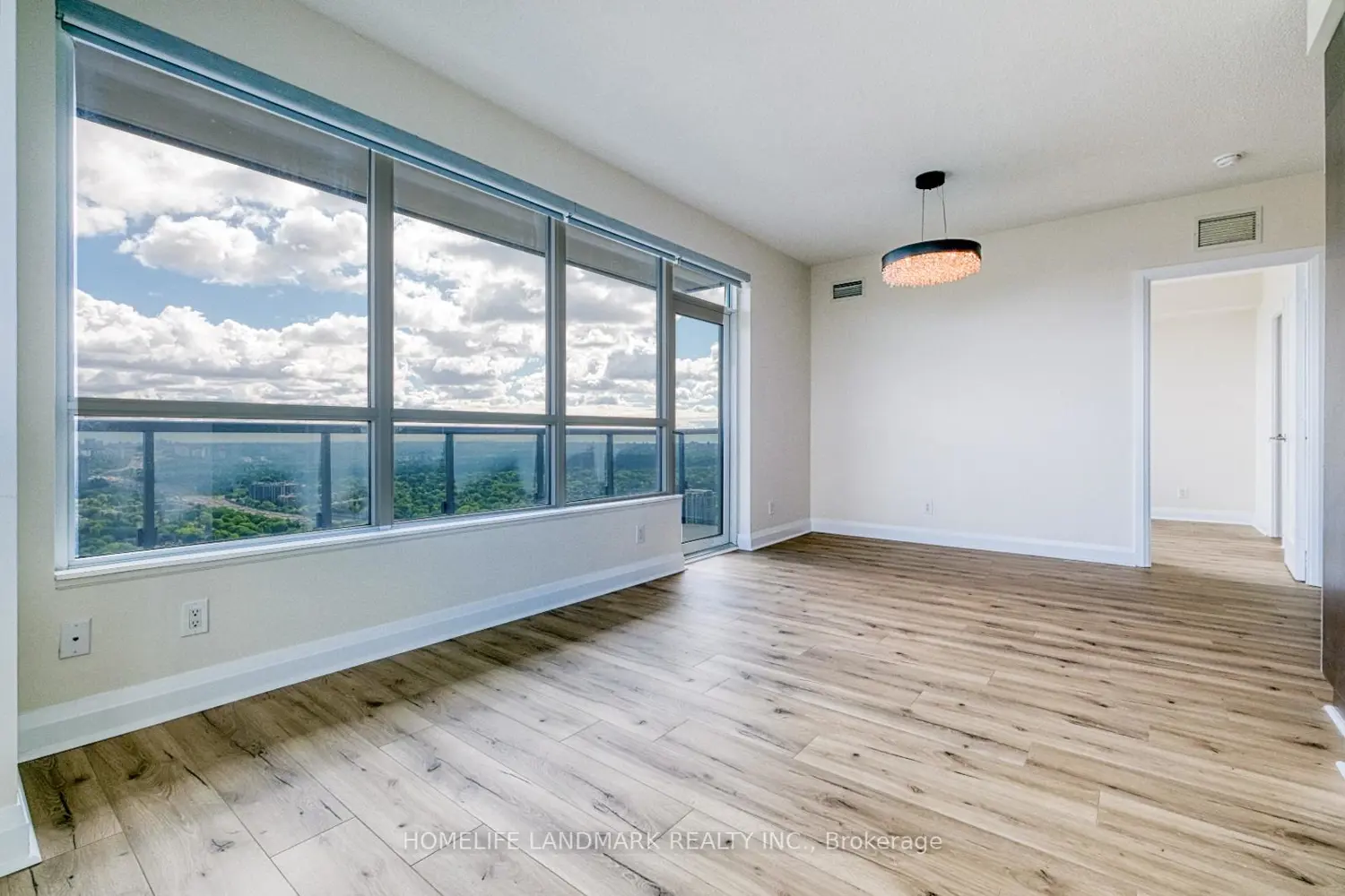 Additional image 8 of 5 Sheppard Avenue 4123