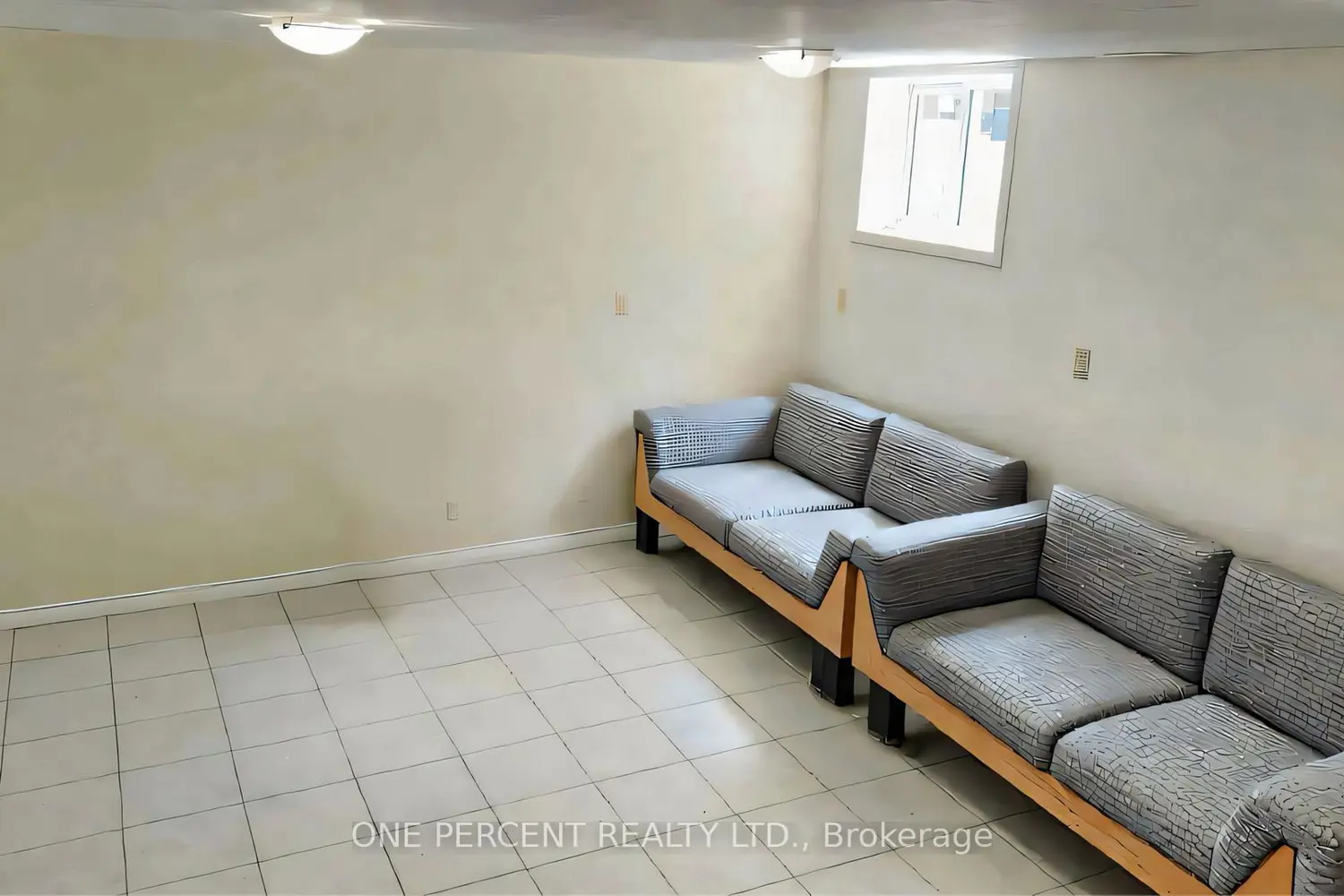 Additional image 16 of 131 Paperbirch Crescent