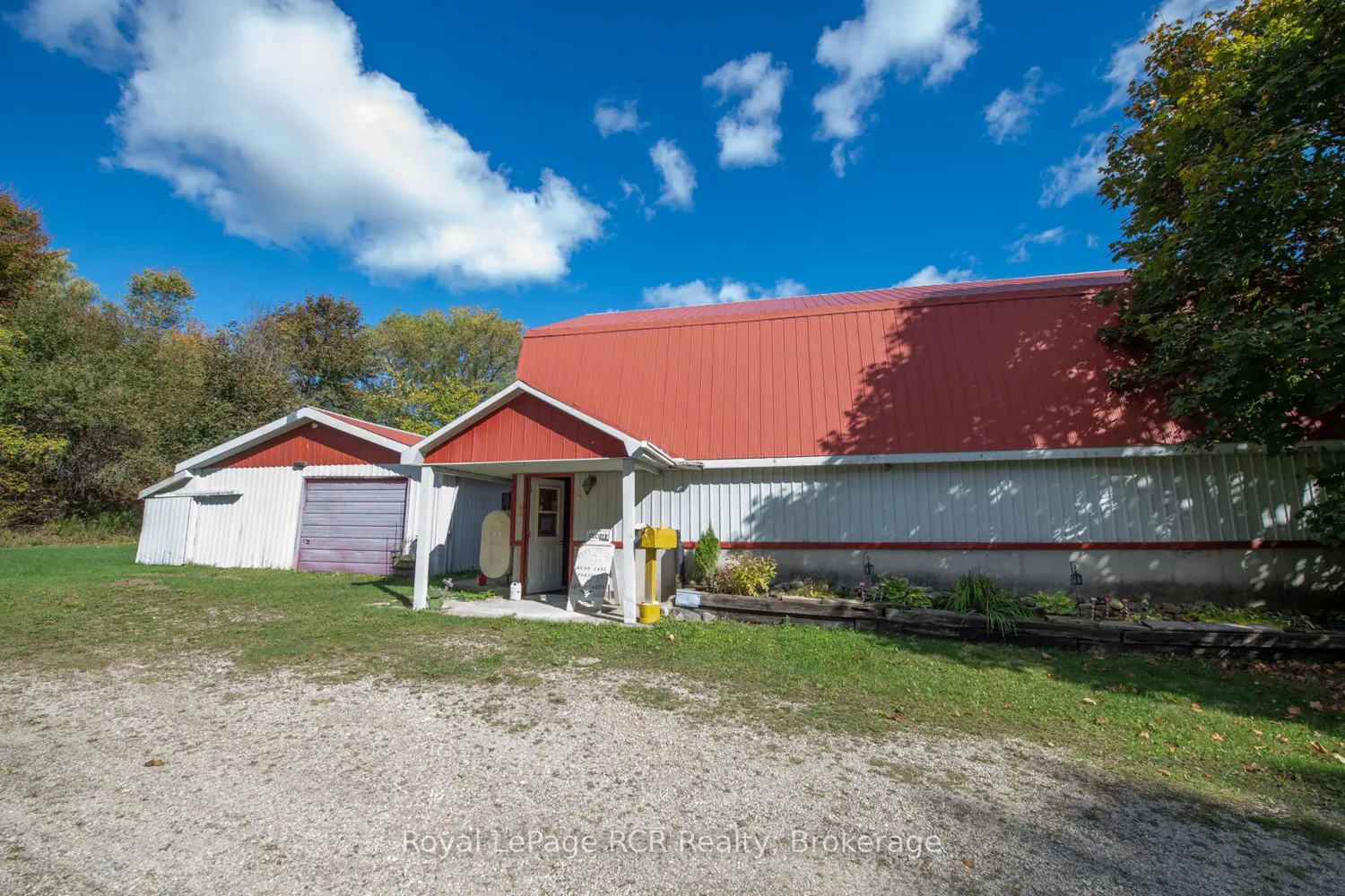 Additional image 11 of 84211 Southgate Road 08 Road