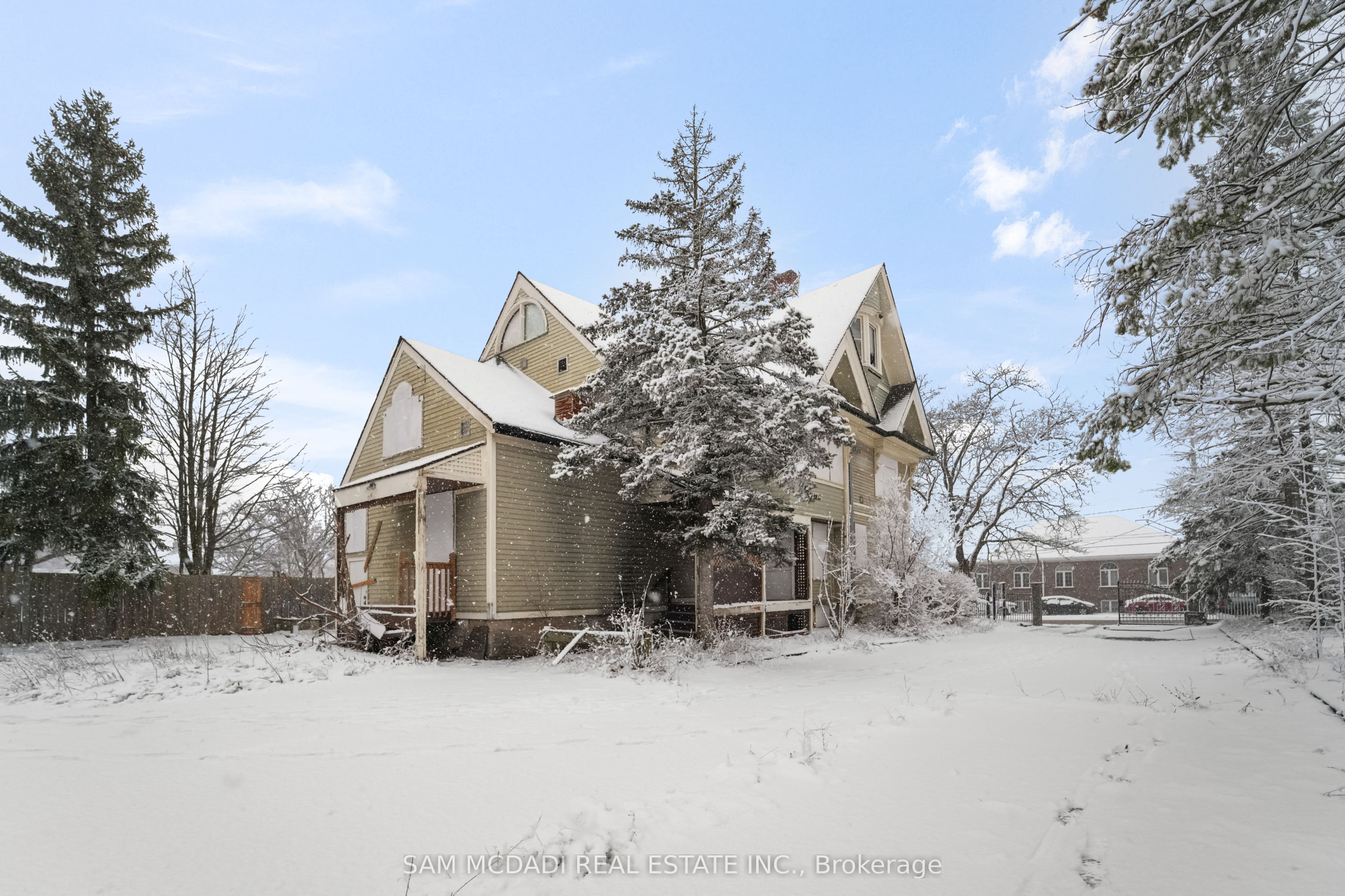 Additional image 4 of 24 Burgar Street, Welland, ON, L3B 2S7