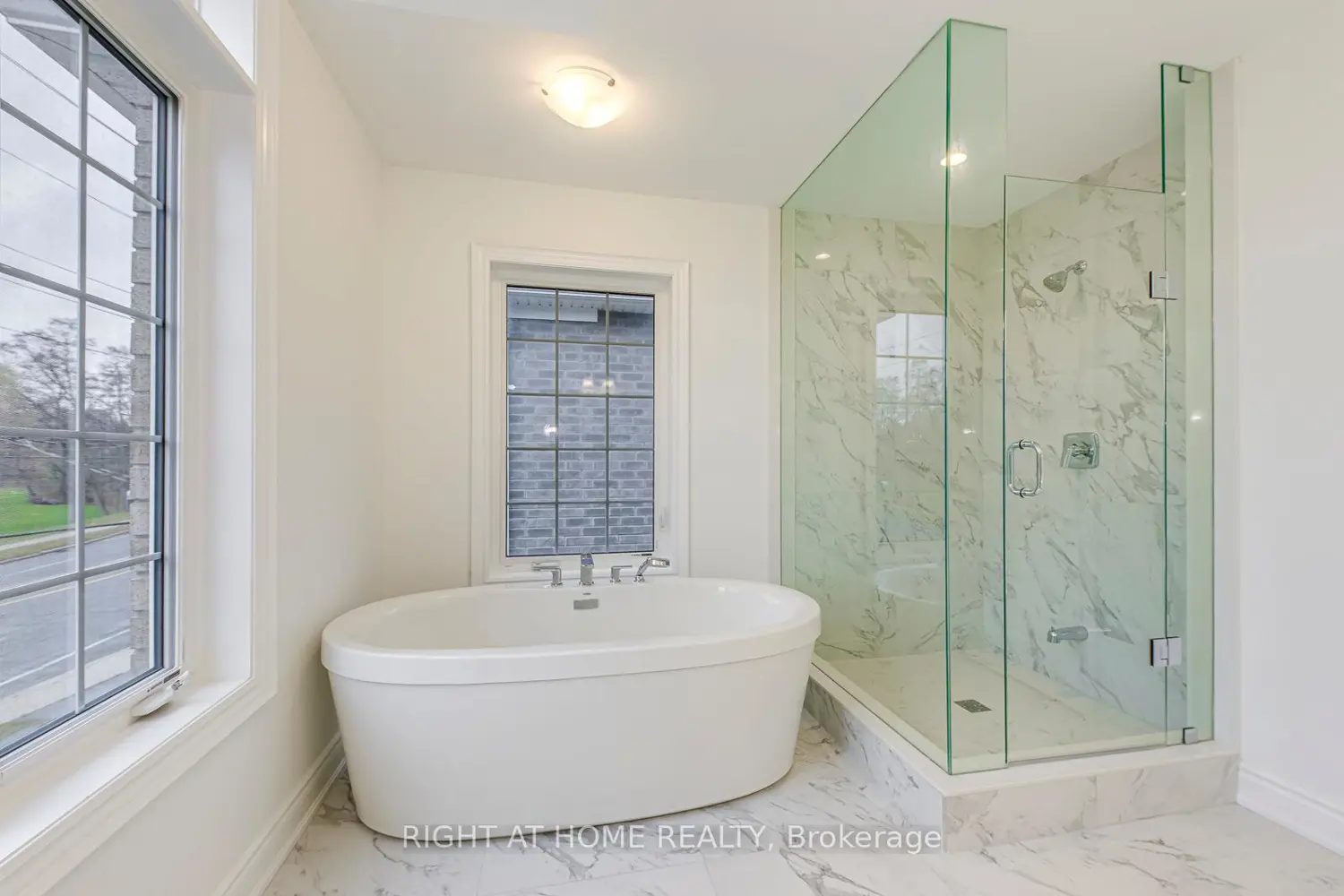 Additional image 9 of 2577 Islington Avenue