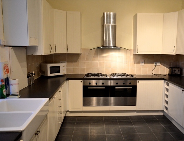 7 Bed Flat, Clifton Terrace, EH12, N1 7GU