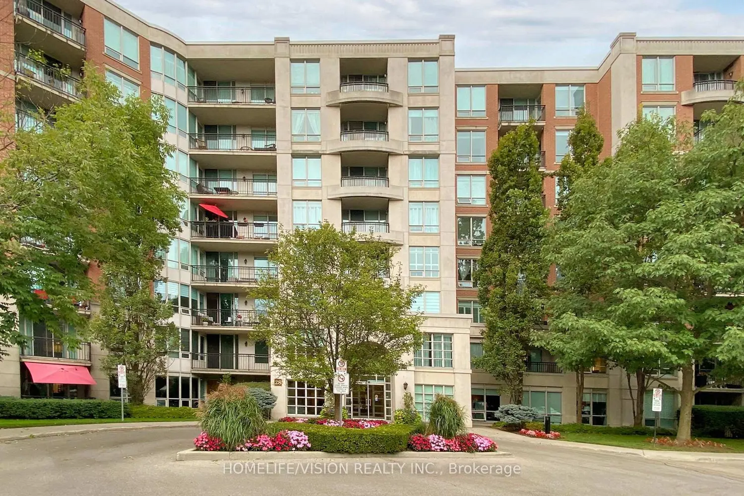 28 William Carson Crescent 508
