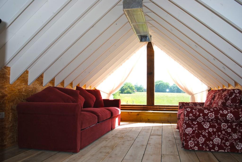 Additional image 6 of ***3 Bedroom Fully Furnished Detached Barn Conversion To Let***