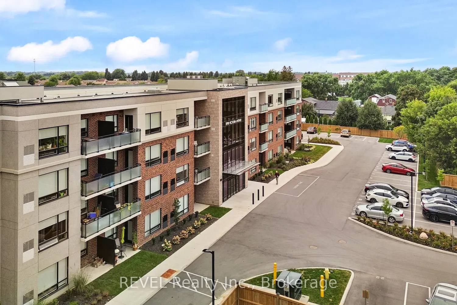 Additional image 19 of 3998 Victoria Avenue 106