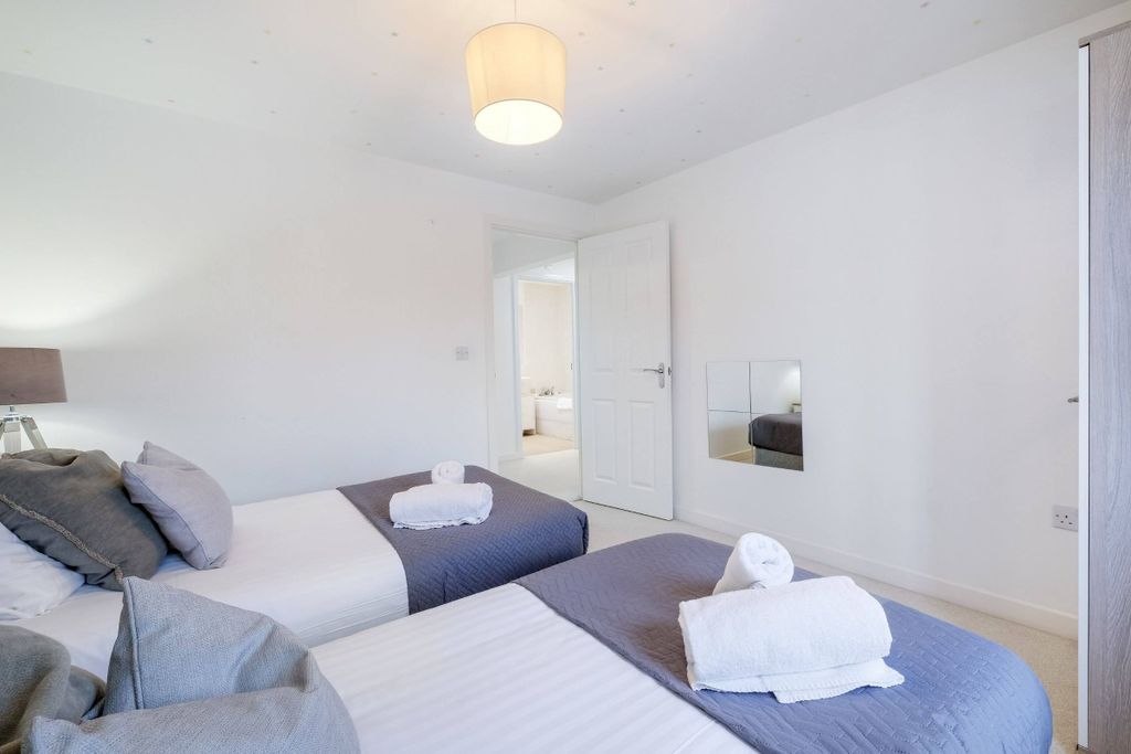Additional image 26 of 6 bed semi-detached house to rentRedcar Road, Bicester OX26