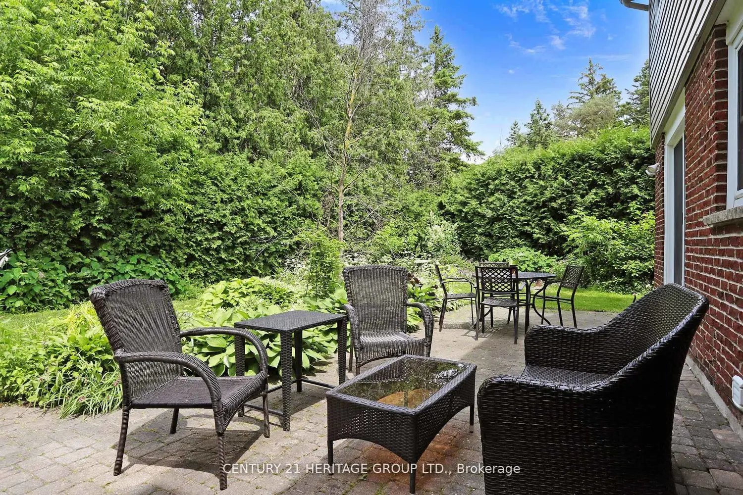 Additional image 20 of 10 Cherry Blossom Lane