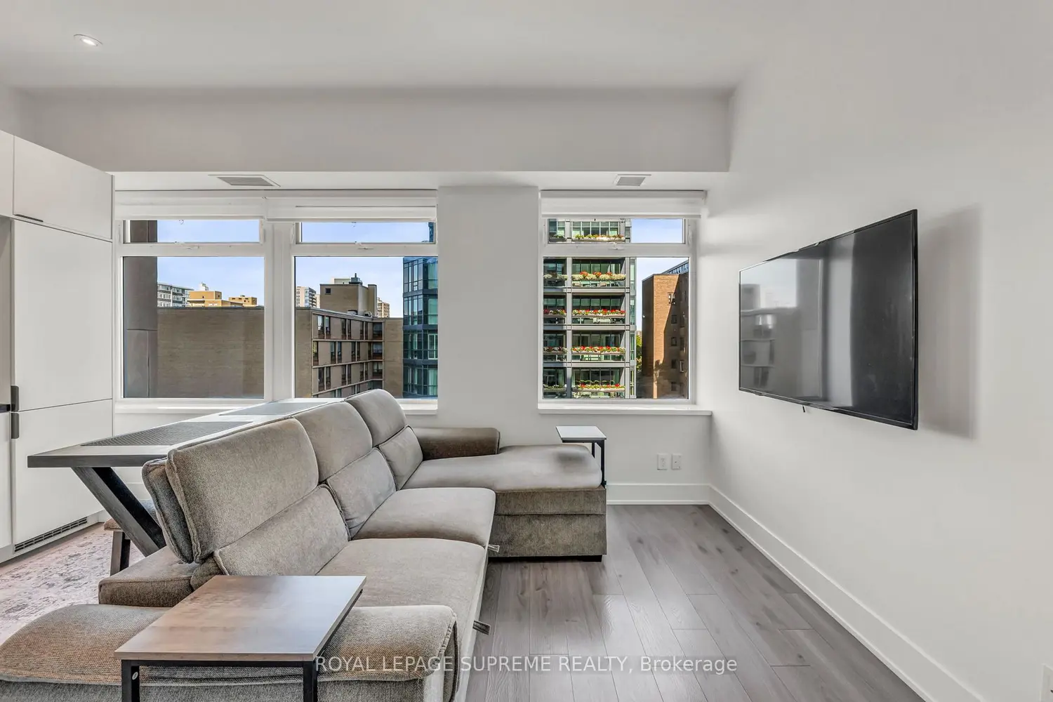 Additional image 3 of 111 St Clair Avenue 604