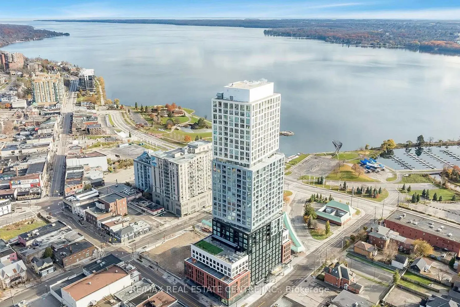 Additional image 18 of 39 Mary St Street 2001