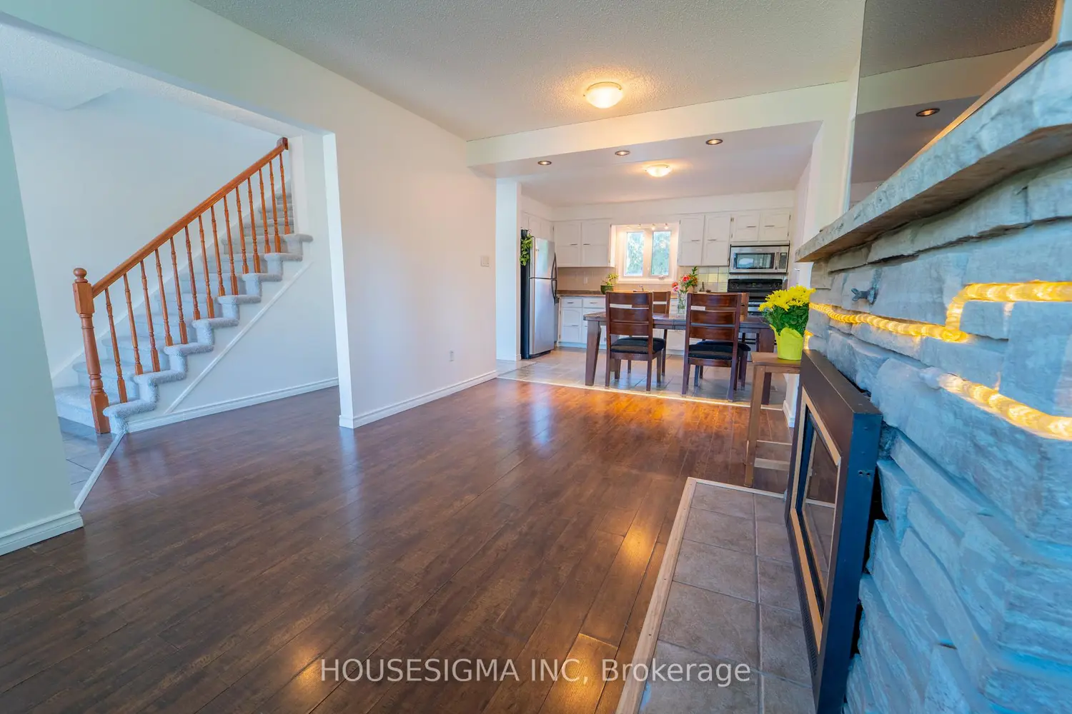1767 Bonaventure Terrace photo 2