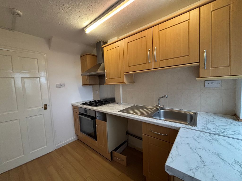 Additional image 7 of 2 bed property to rentMaxwell Place, Glenrothes KY6