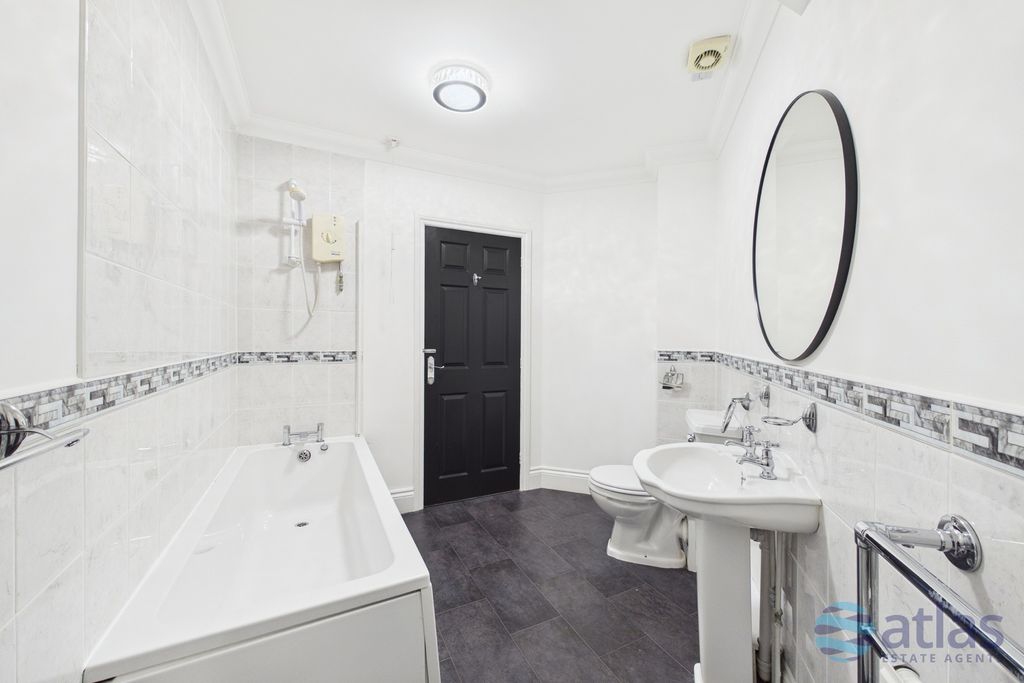 Additional image 14 of 3 bed flat to rentNorth Mossley Hill Road, Mossley Hill L18