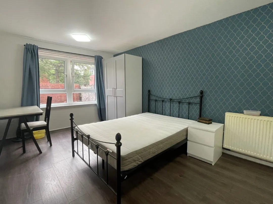 Additional image 2 of 3 Bed Detached House, Keith Court, G11, N1 7GU