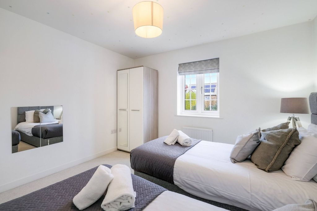 Additional image 27 of 6 bed semi-detached house to rentRedcar Road, Bicester OX26