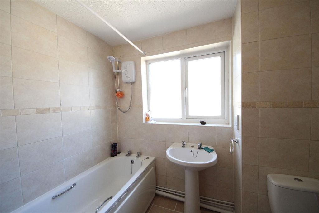 Additional image 14 of 4 bed detached house to rentDunsberry, Bretton, Peterborough PE3