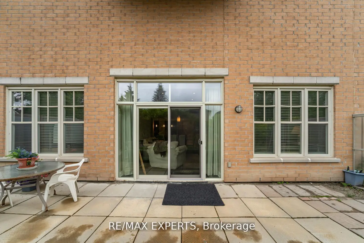 Additional image 12 of 10211 Keele Street 105