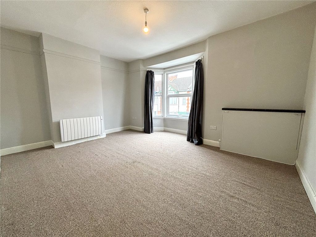 Additional image 5 of 2 bed flat to rentCedar Road, Northampton, Northamptonshire NN1