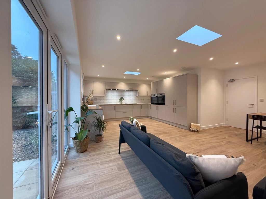 Additional image 3 of 6 bed semi-detached house to rentRanworth Road, Norwich NR5