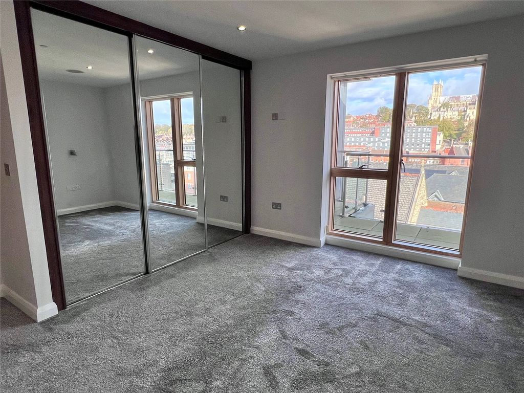 Additional image 12 of 2 bed flat to rentThorngate House, St Swithins Square, Lincoln LN2