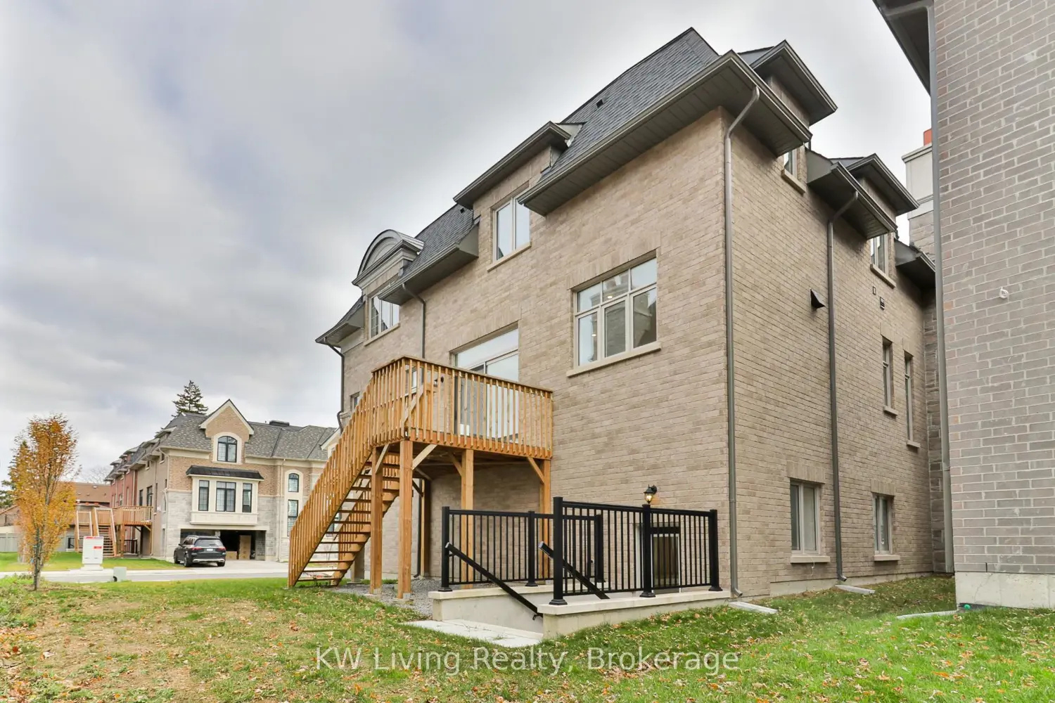 Additional image 3 of 166 Cummer Avenue