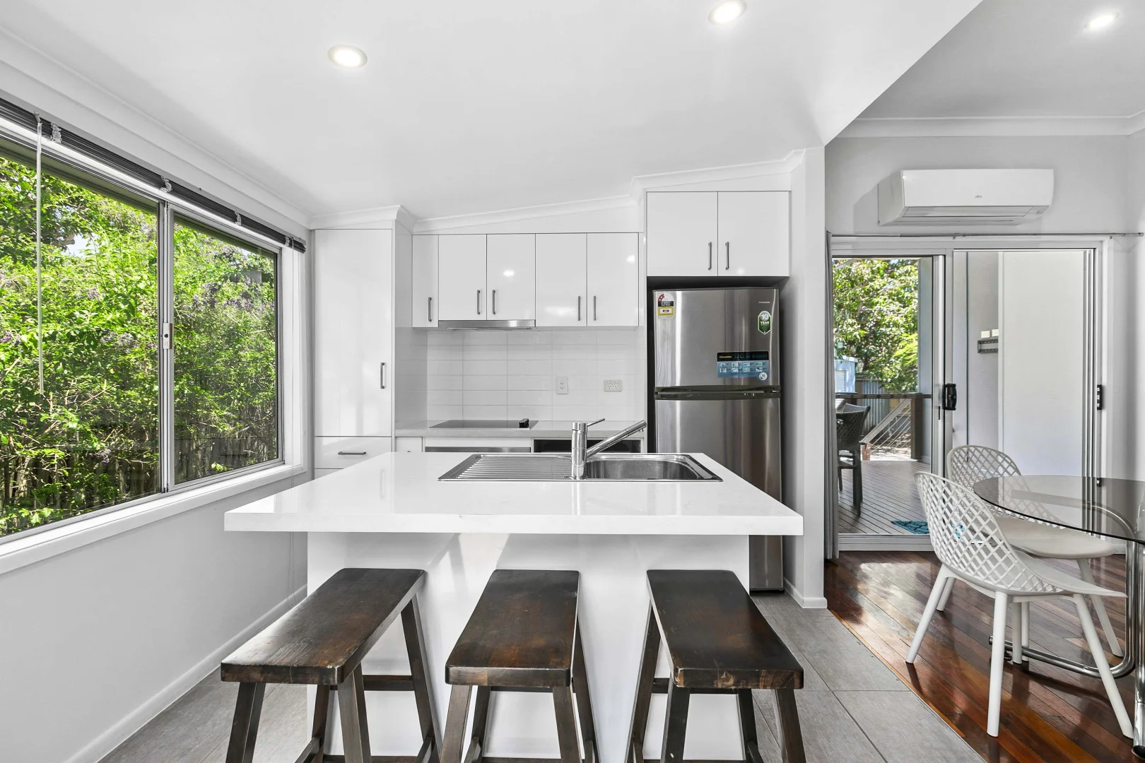 Additional image 5 of 491B Esplanade, Torquay QLD 4655