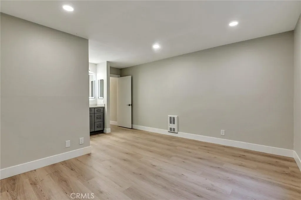 Additional image 14 of 93 Streamwood, Irvine, CA 92620