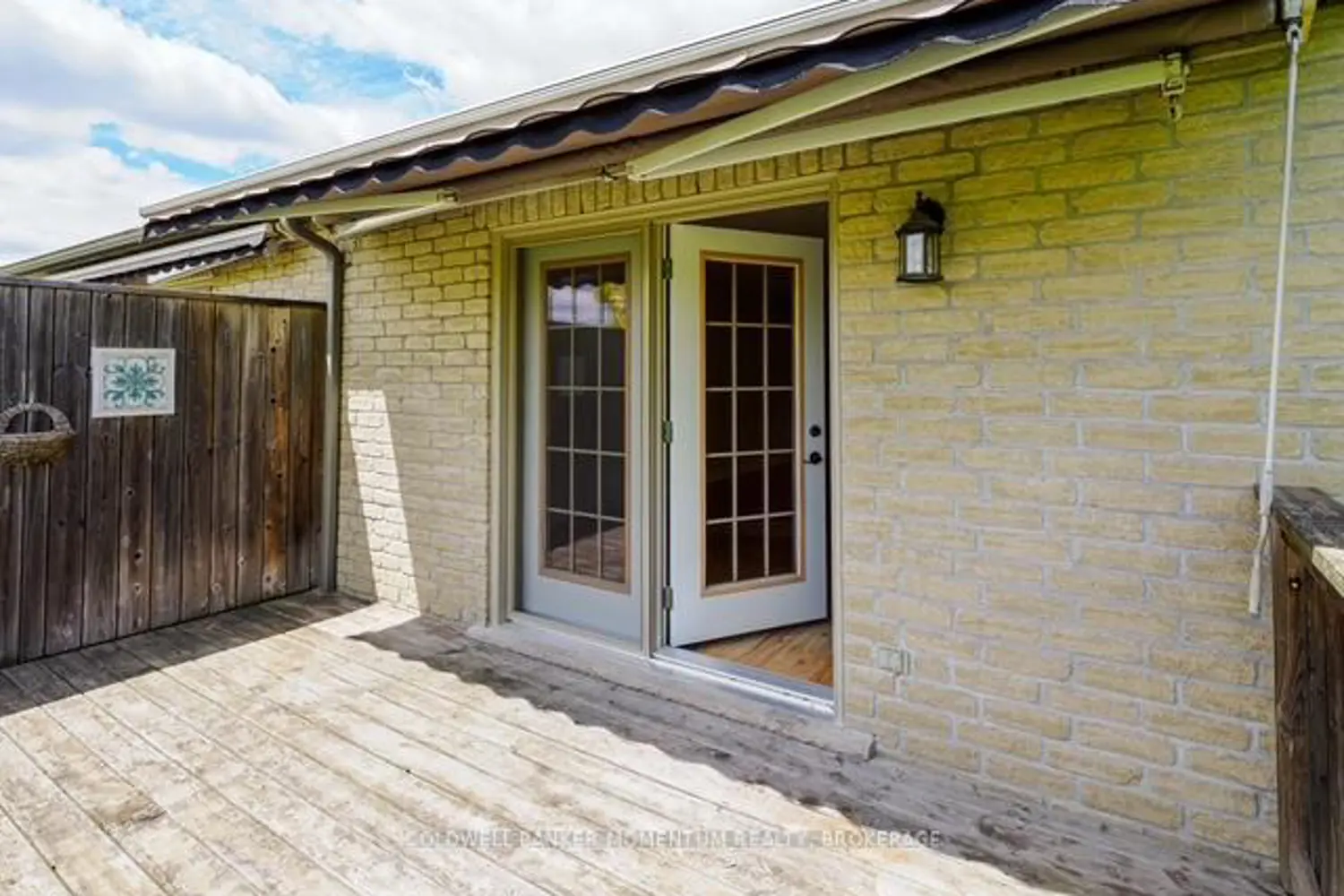 Additional image 15 of 409 Queen Street 8