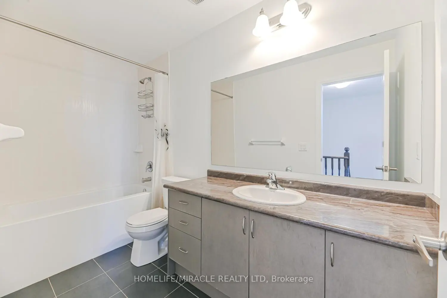 Additional image 10 of 4047 Maitland Street