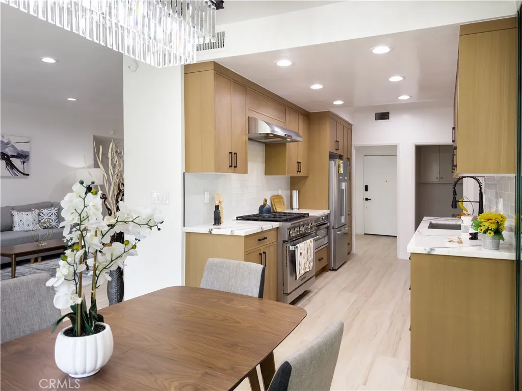 Additional image 89 of 1944 Glendon Unit 209, Los Angeles, CA 90025