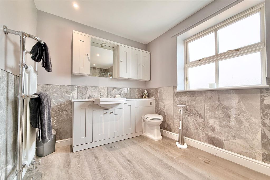 Additional image 27 of 5 bed detached house to rentHigh Street, Brant Broughton, Lincoln LN5