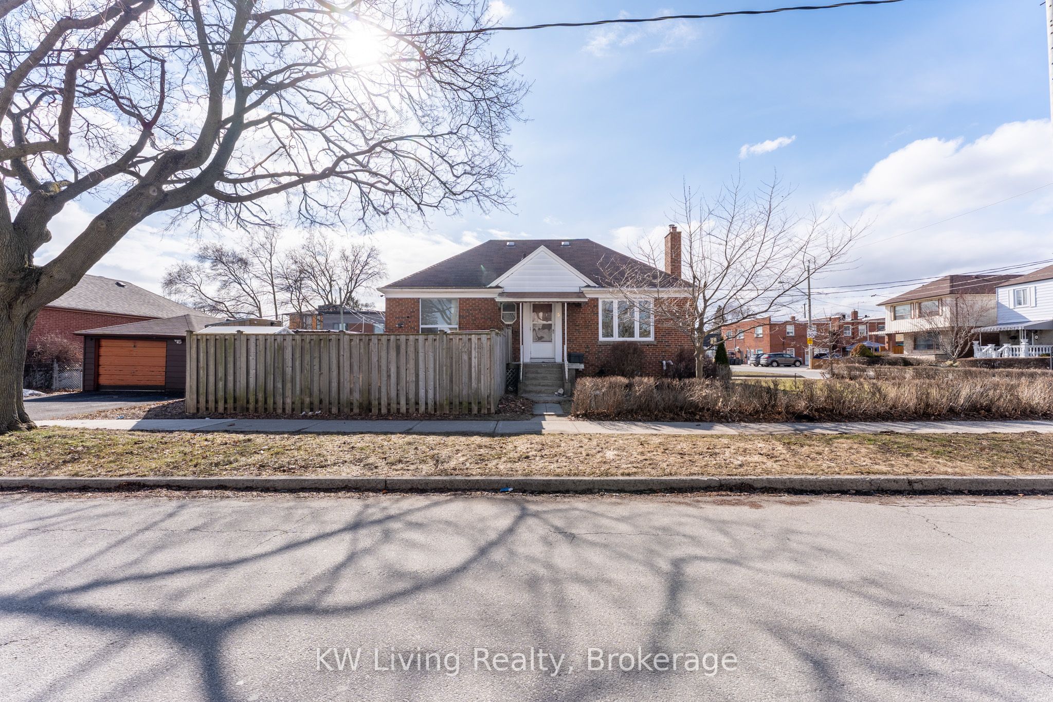 Additional image 2 of 5 Plains Road, Toronto, ON, M4J 2P7