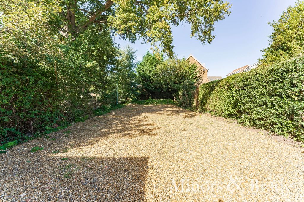Additional image 11 of 6 bed detached house to rentNewmarket Road, Cringleford NR4