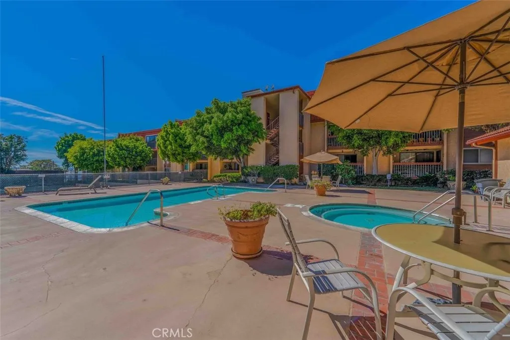 Additional image 4 of 2101 E 21st St Unit 212, Signal Hill, CA 90755