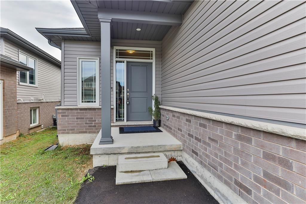 Additional image 2 of 11 Tucker Street, Thorold, ON, L2V 0G3