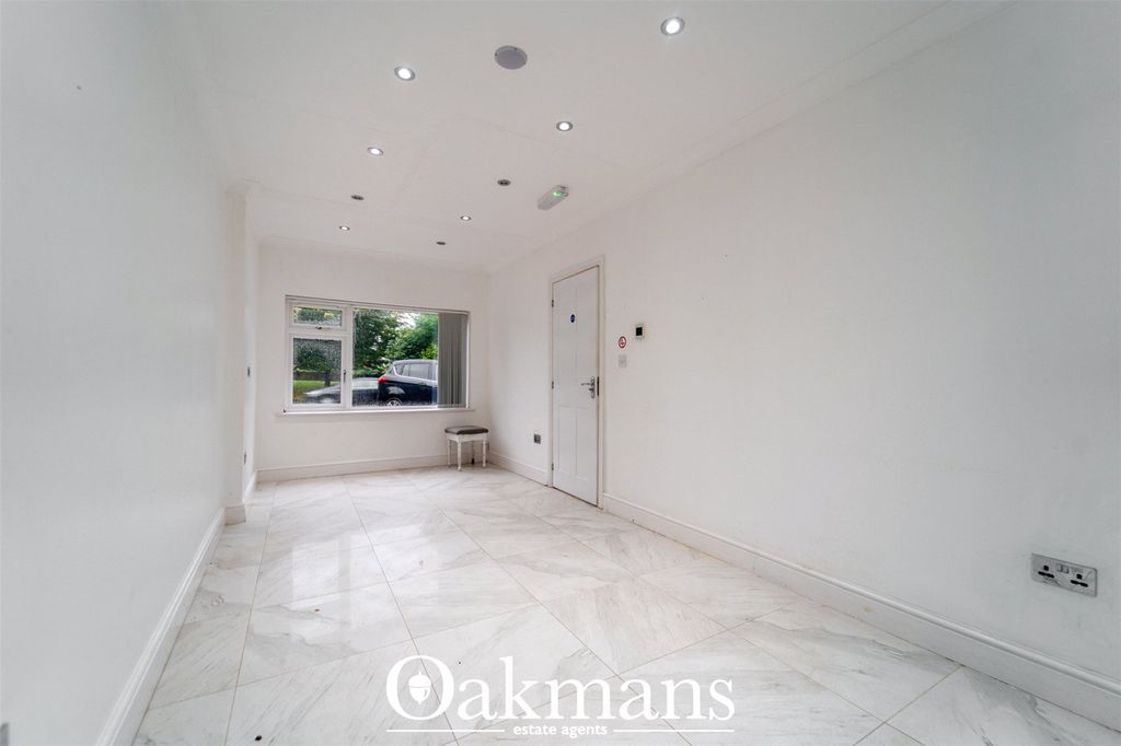 Additional image 15 of 6 bed detached house to rentYew Tree Lane, Solihull, West Midlands B91