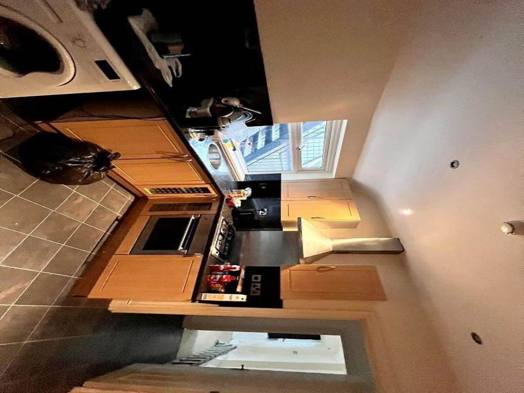 Additional image 6 of 2 bed flat to rentLondon Road, Neath SA11