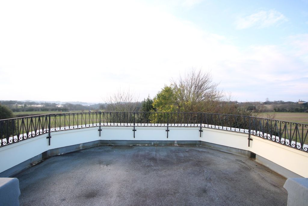 Additional image 32 of 5 bed detached house to rentLa Route Du Petit Clos, St Helier JE2