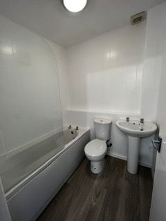 Additional image 7 of 2 bed flat to rentGeorge Street, Johnstone, Renfrewshire PA5