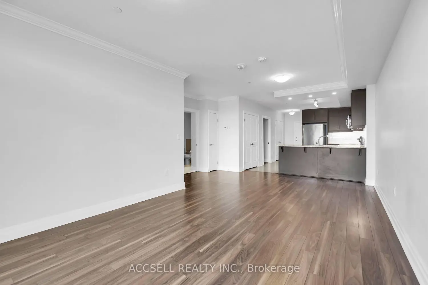 Additional image 7 of 260 Villagewalk Boulevard 902